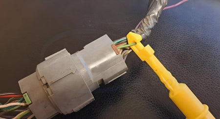 Pico insulation piercing probes